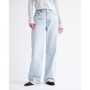 NWT Women's Size 12L/31 Abercrombie & Fitch The Loose High Rise Light Wash Jean